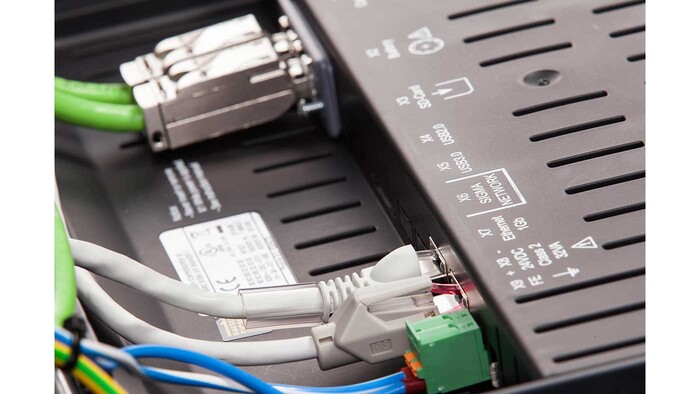 Suspausto oro valdymo sistema